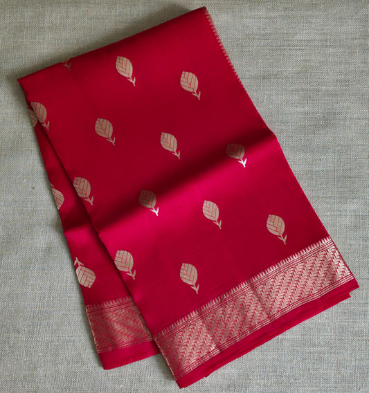 UP000025 - Banarasi Pure Oraganza Silk - Red