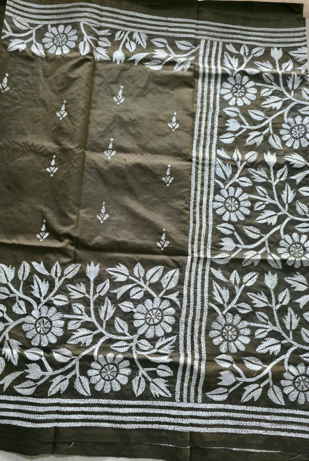 WB000002 - Pure Silk (Kantha Stitch) Mehandi Green