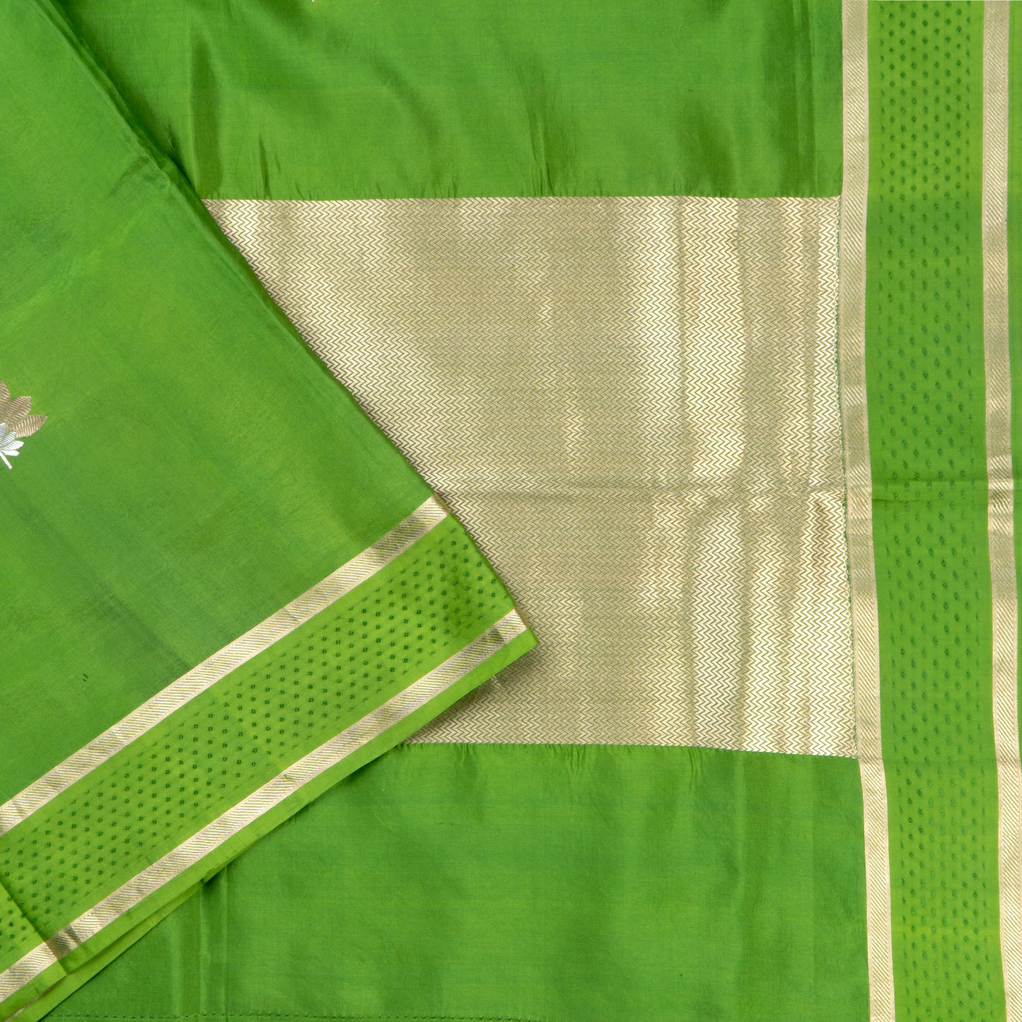 UP000040 - Banarasi Silk Georgette Khaddi Jaal