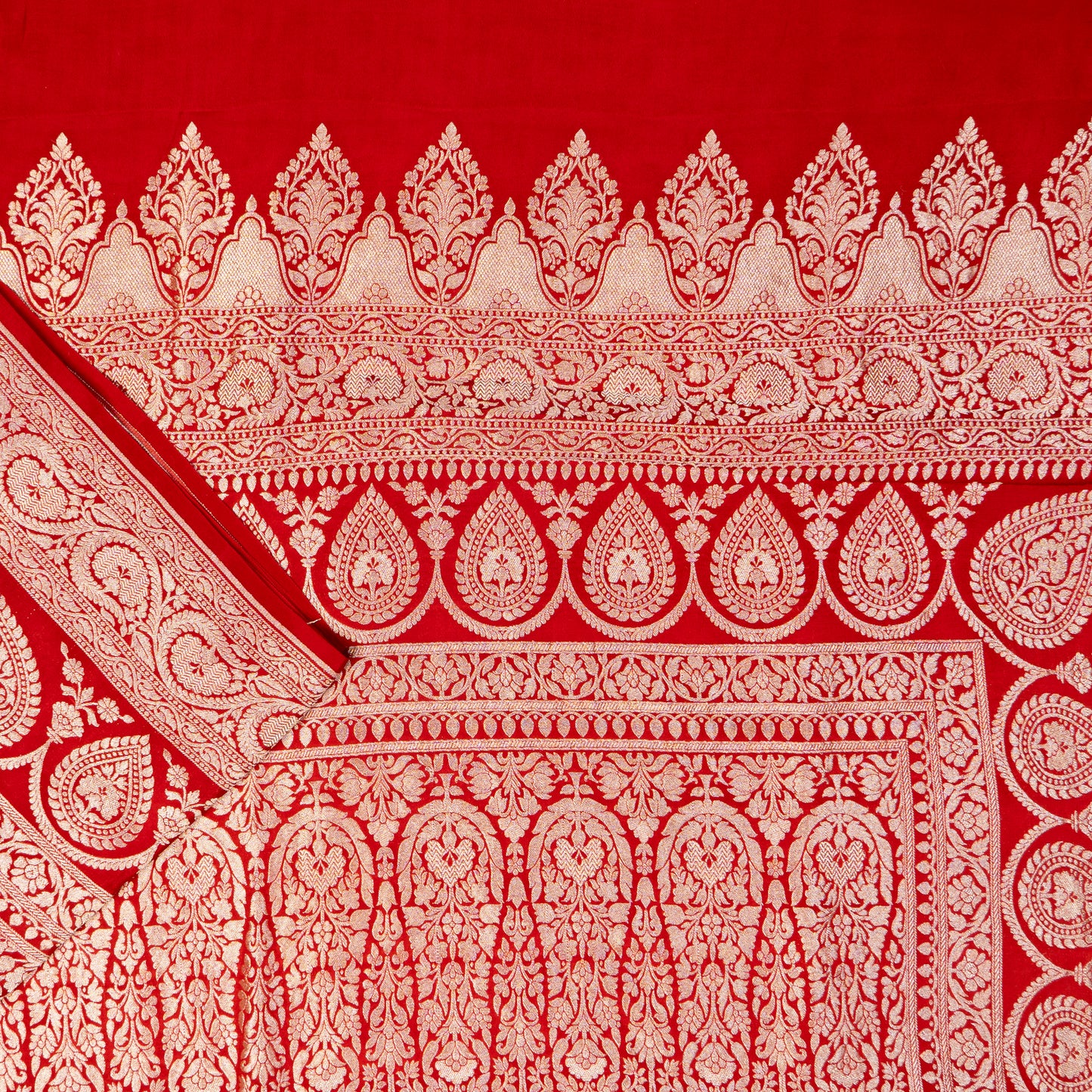 UP000077 - White and Red contrast border Pure Banarasi Crepe Georgette