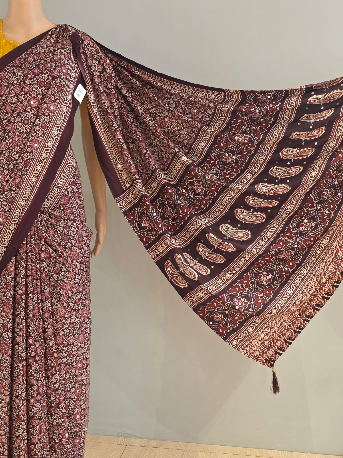 JD000485 Modal Ajrakh with Mirror work