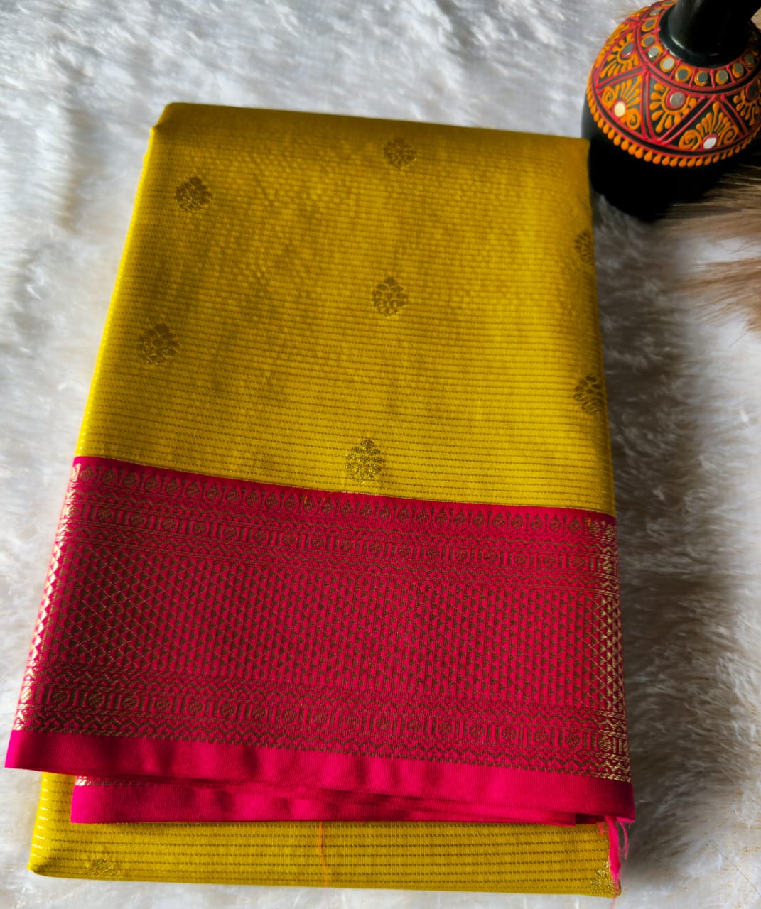 TN000009 - Kanjivaram Semi Silk