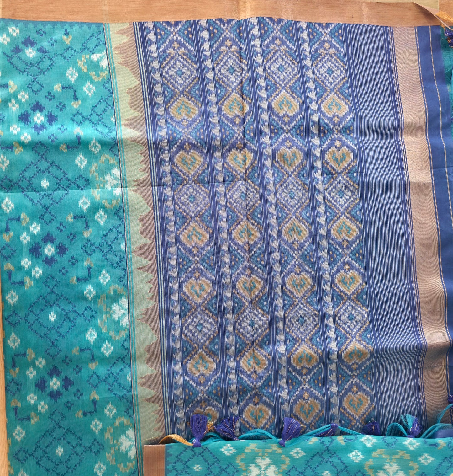 UP000220 Tussar silk with Patola design
