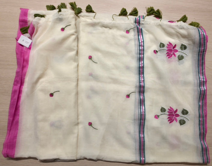 WB000035 Mulcotton with Lotus