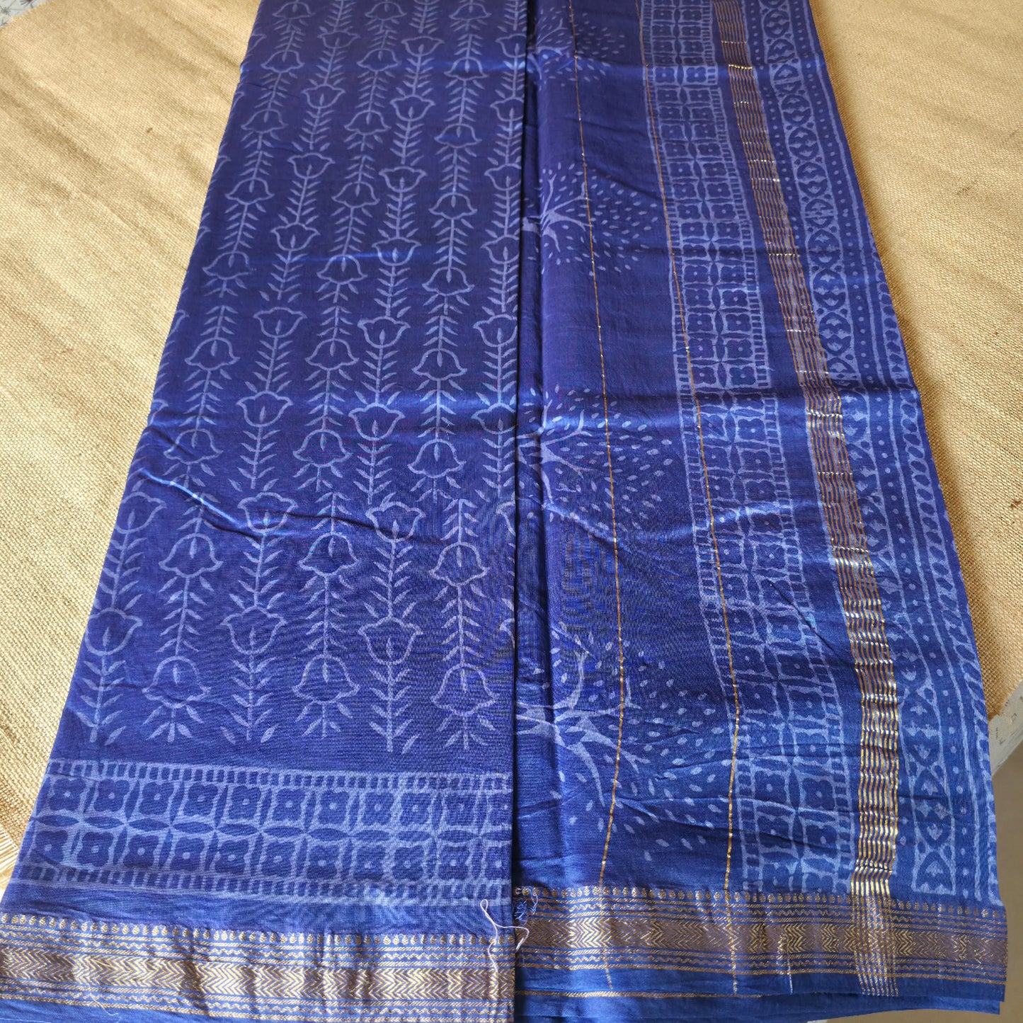 JD000010 - Handblock Pure Maheshwari Silk Saree