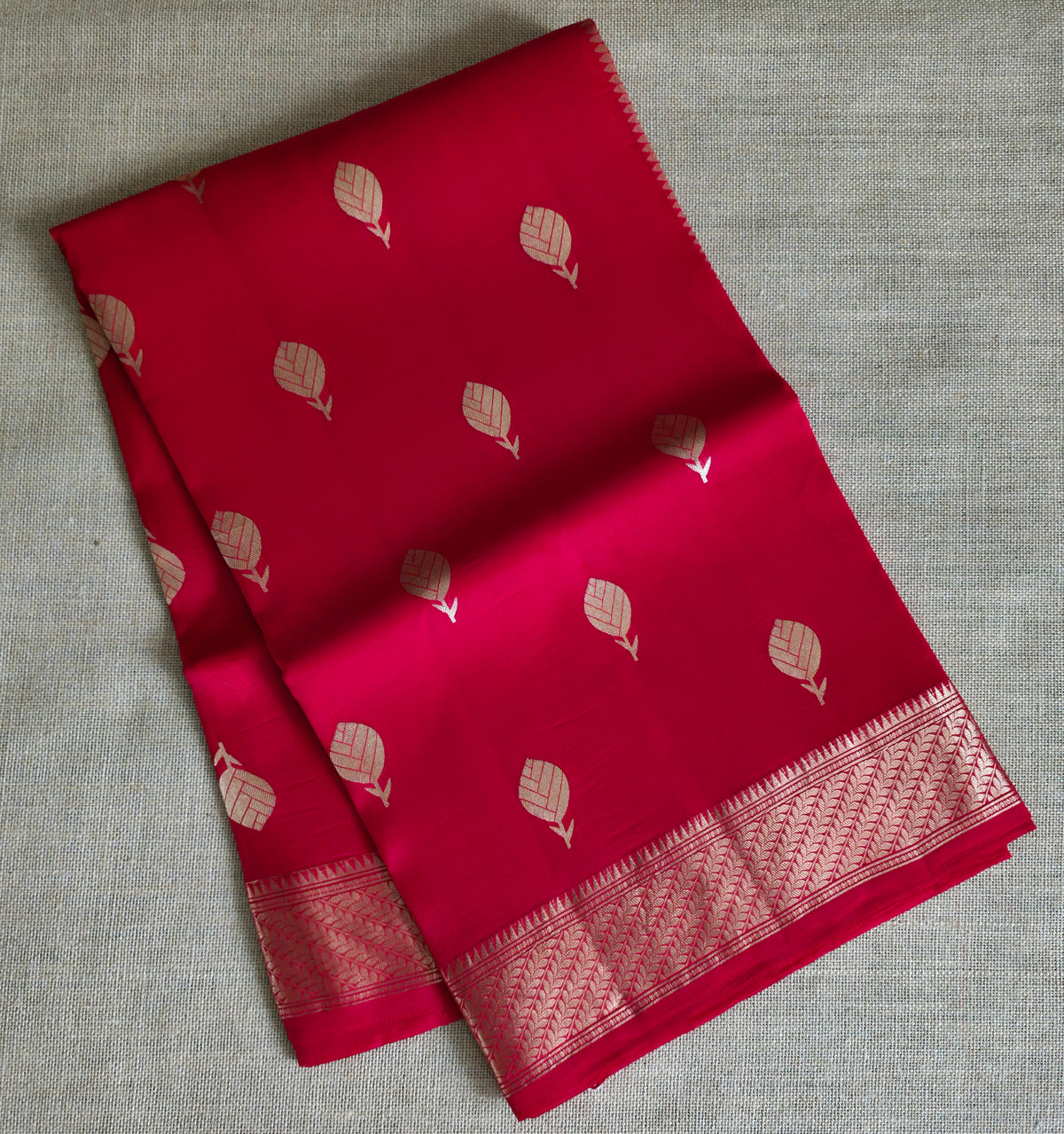 UP000025 - Banarasi Pure Oraganza Silk - Red