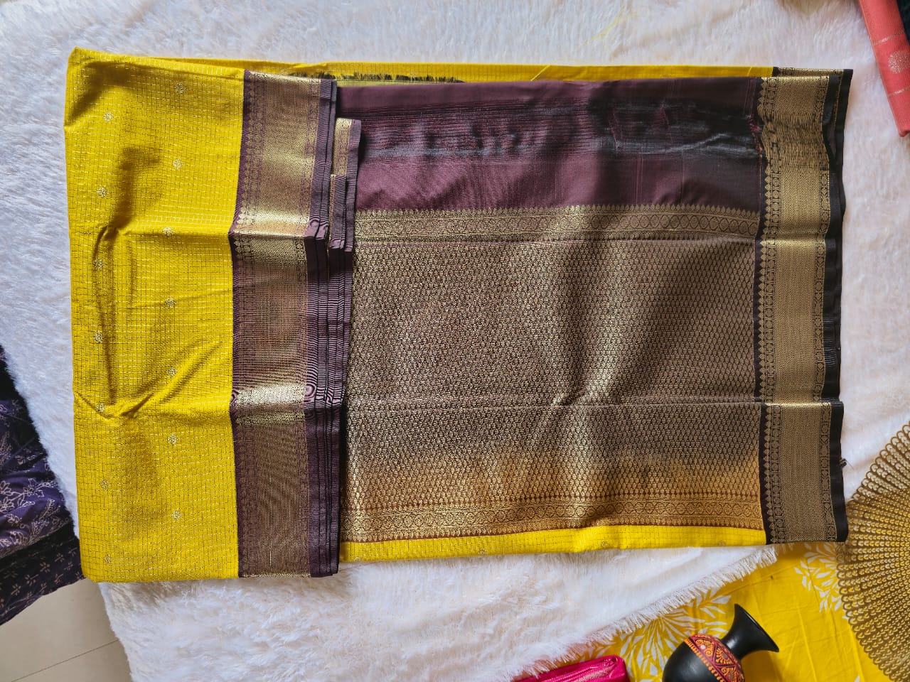 TN000001 - Kanjivaram Semi Silk