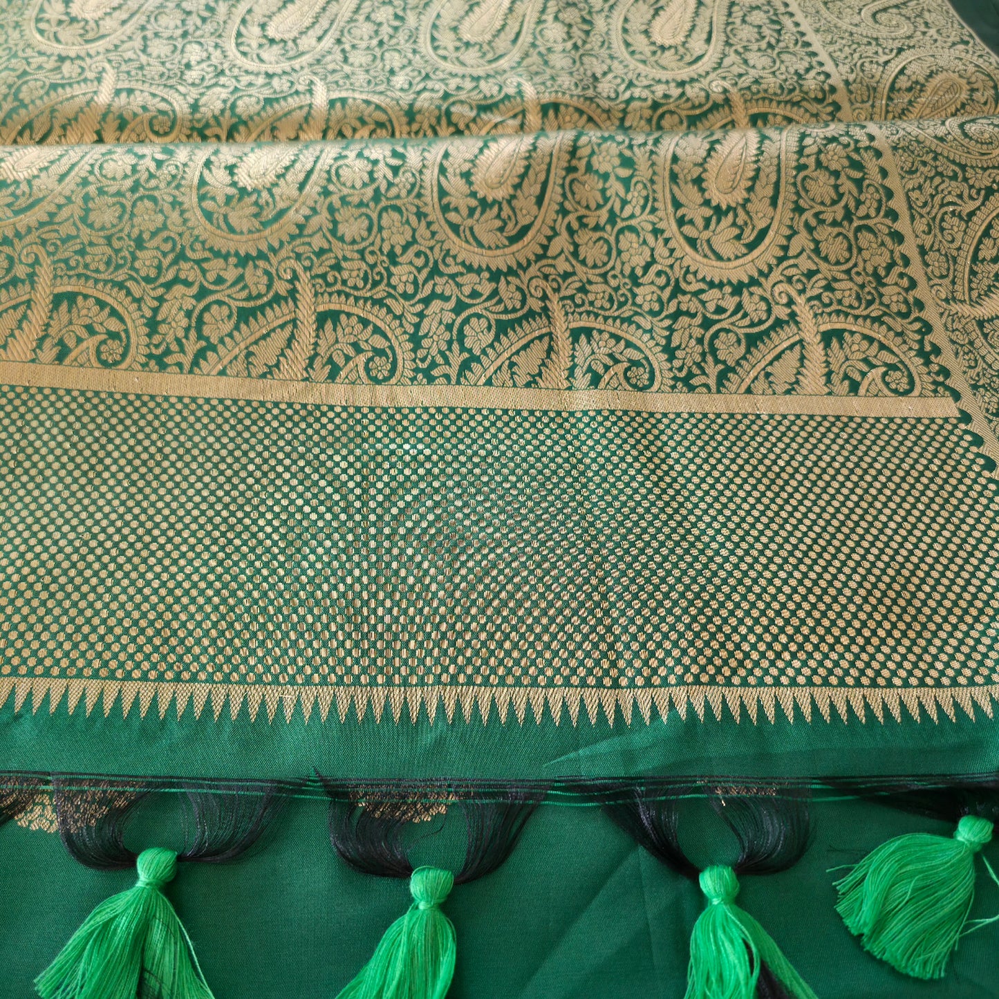 JD000150 Emerald green