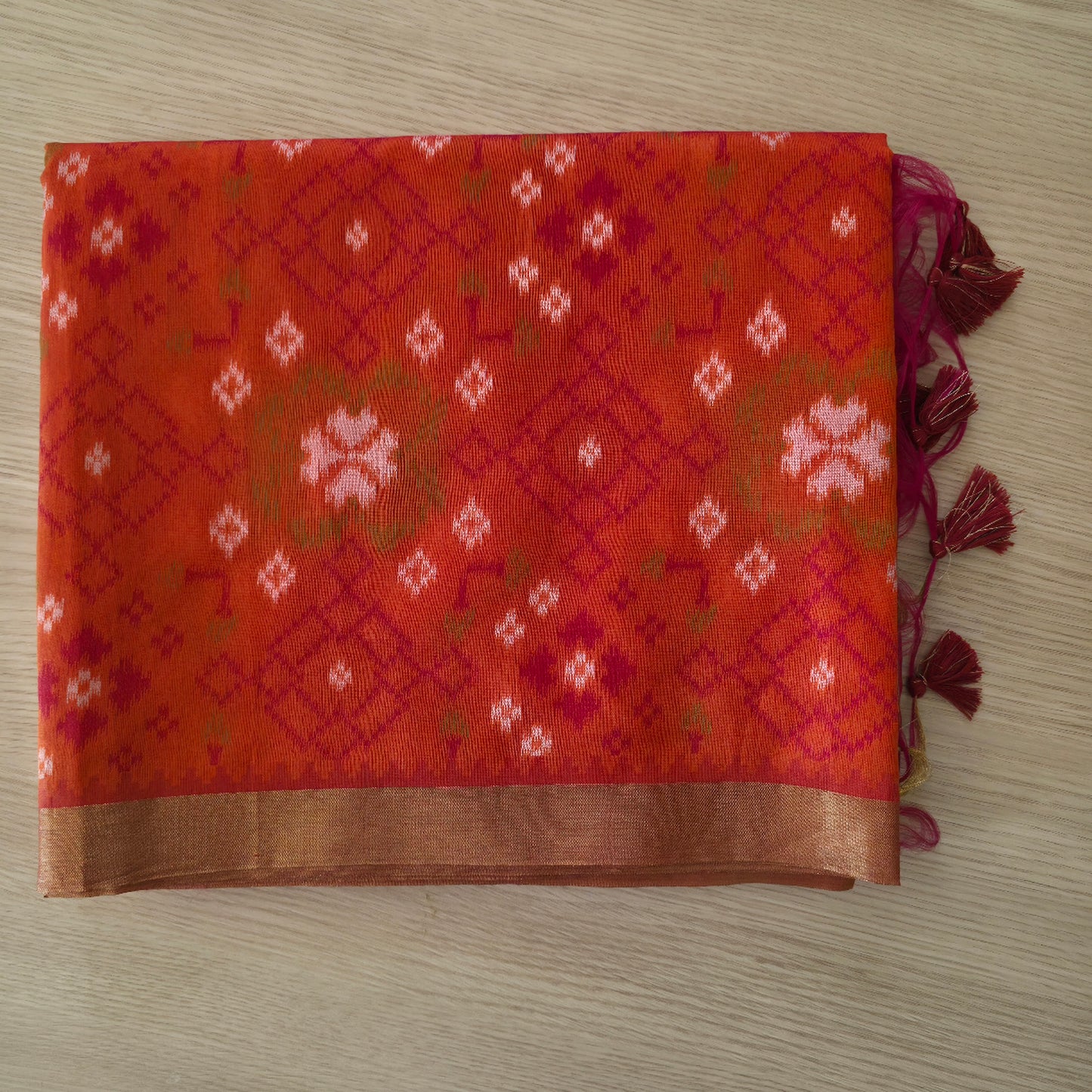 UP000219  Tussar silk with Patola design