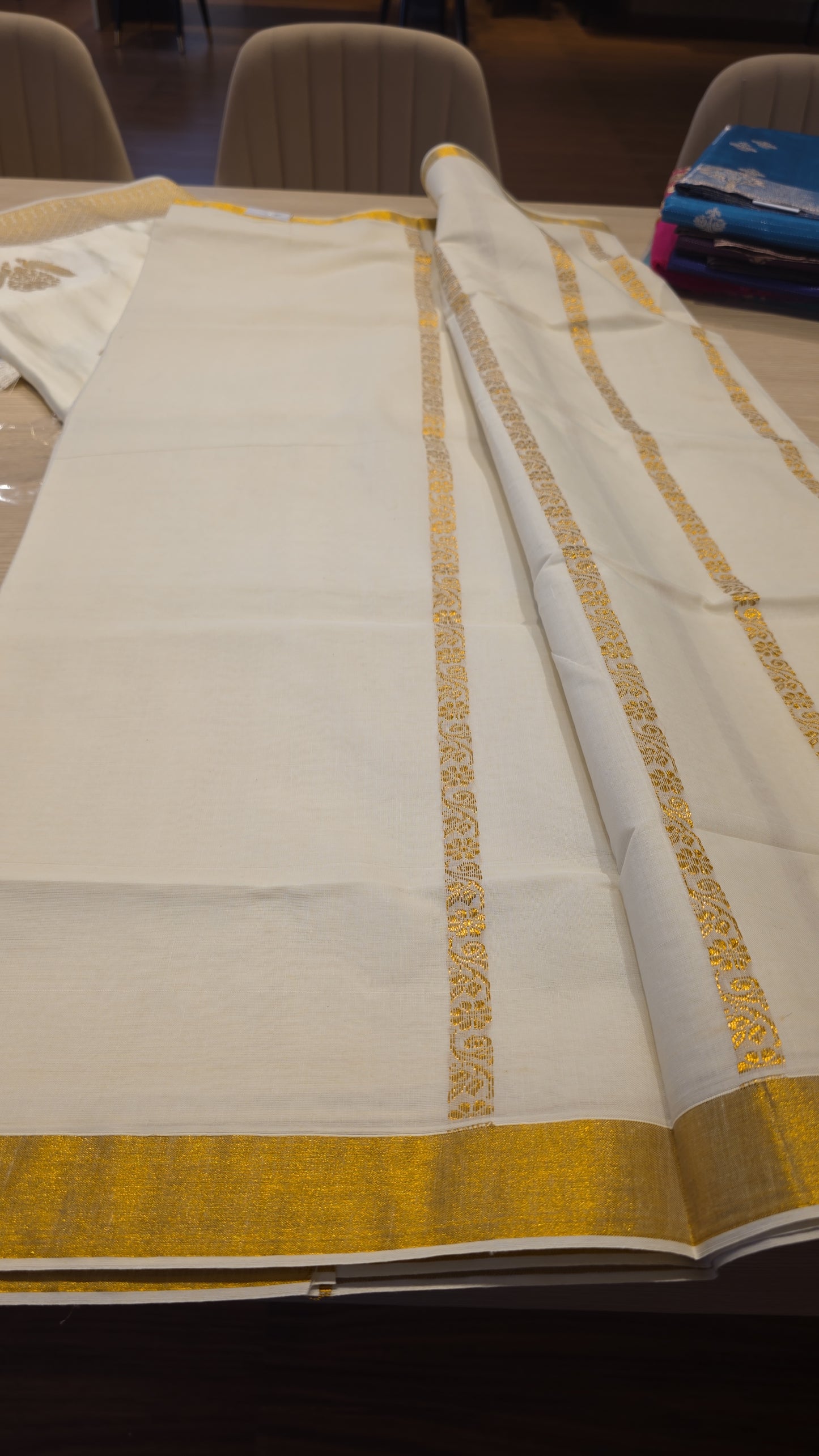 KL000006 - Kerala Saree