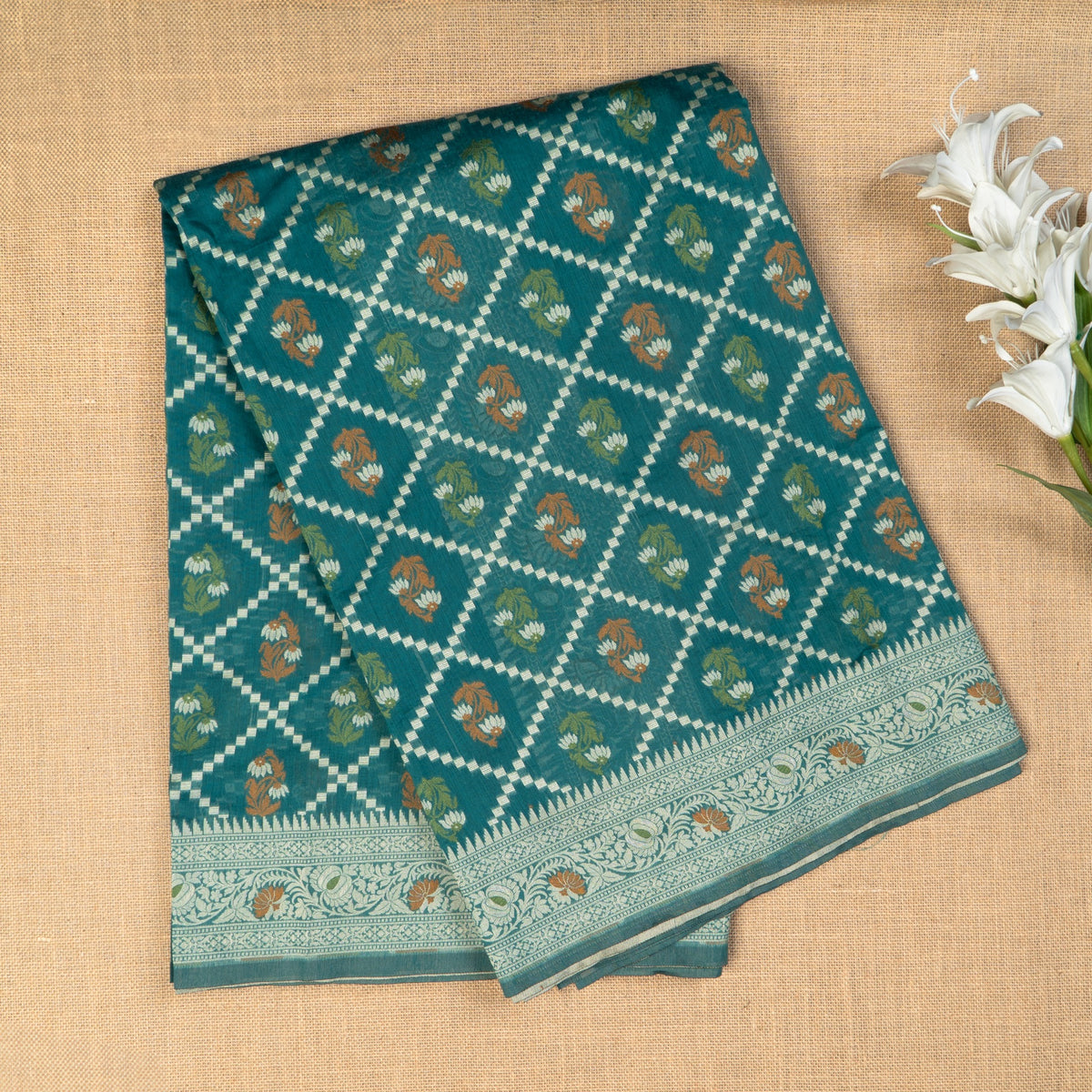 UP000121  - Chanderi Cotton Meena