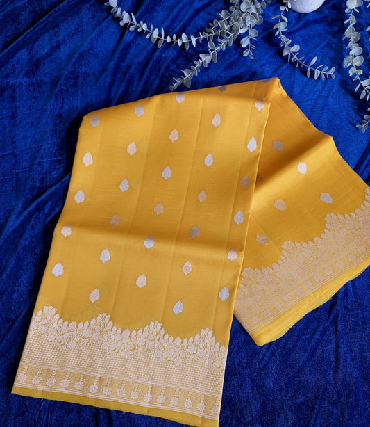 UP000033 - Banarasi Silk Organza Scallop