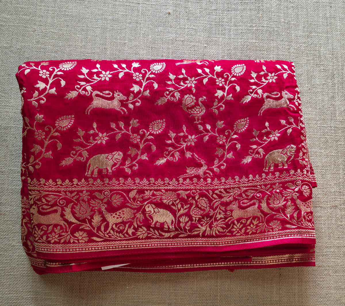 UP000071 - Banarasi Semi Silk Red Shikargah