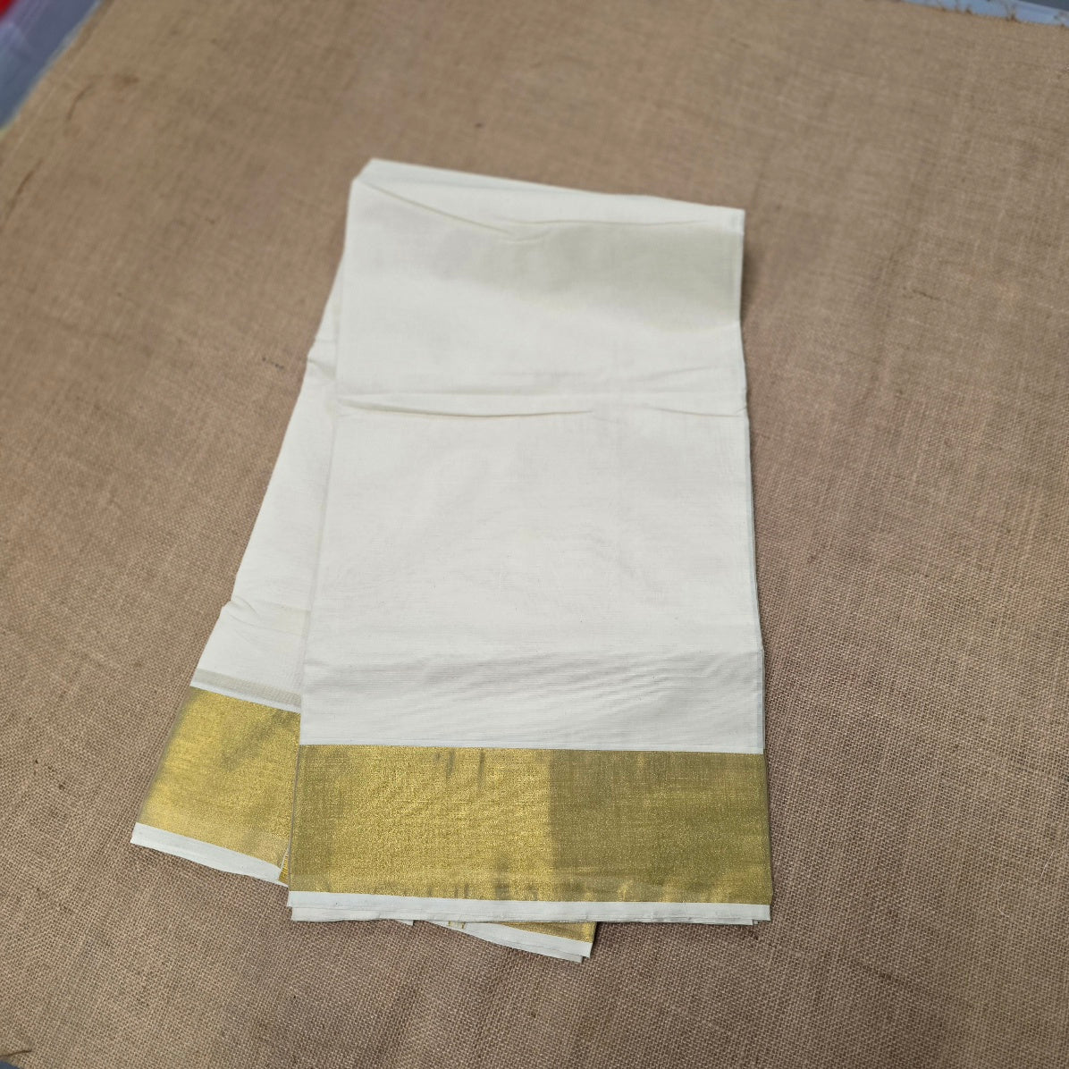 KL000109 Kerala Handloom Cotton Plain kasavu
