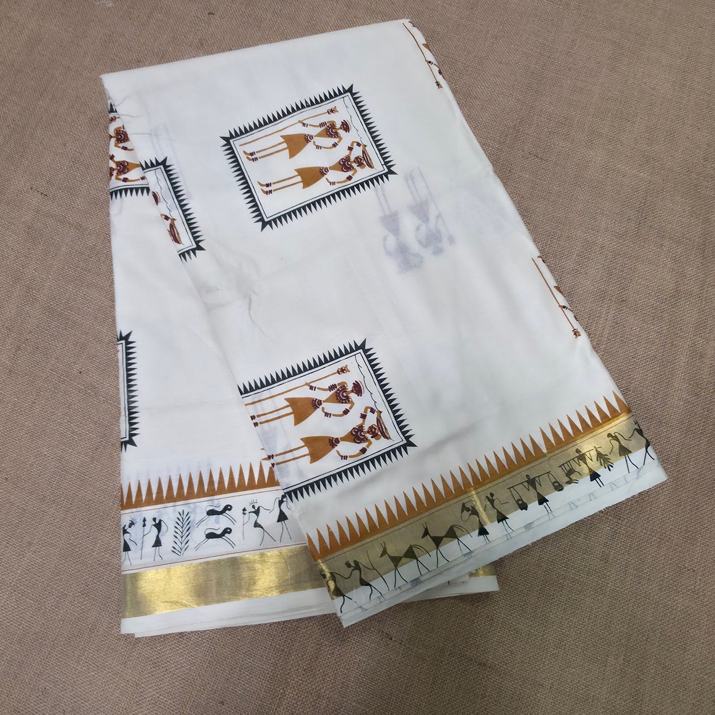 KL000105 Kerala Cotton Worli art