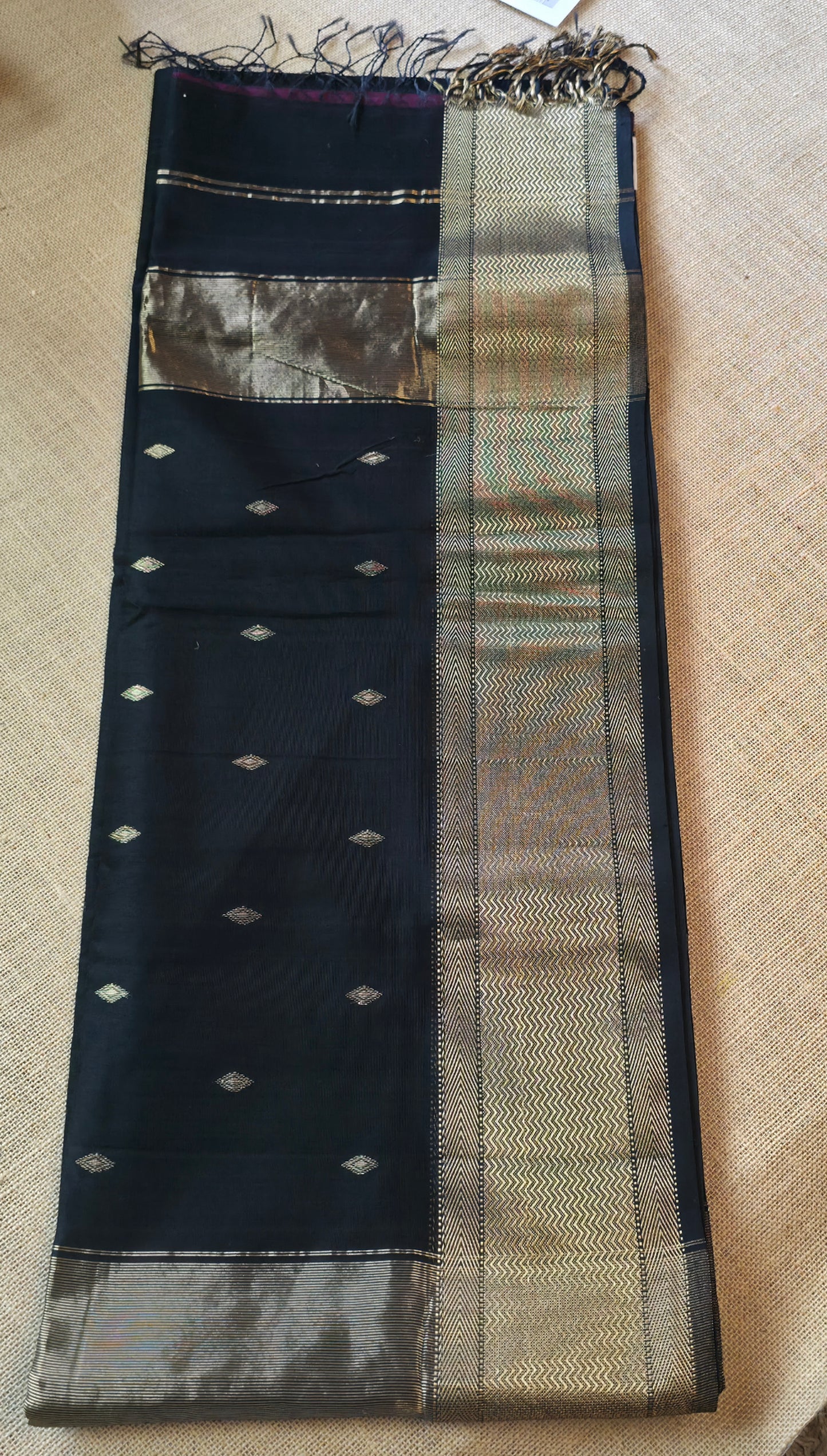 MP000002 - Maheshwari Saree