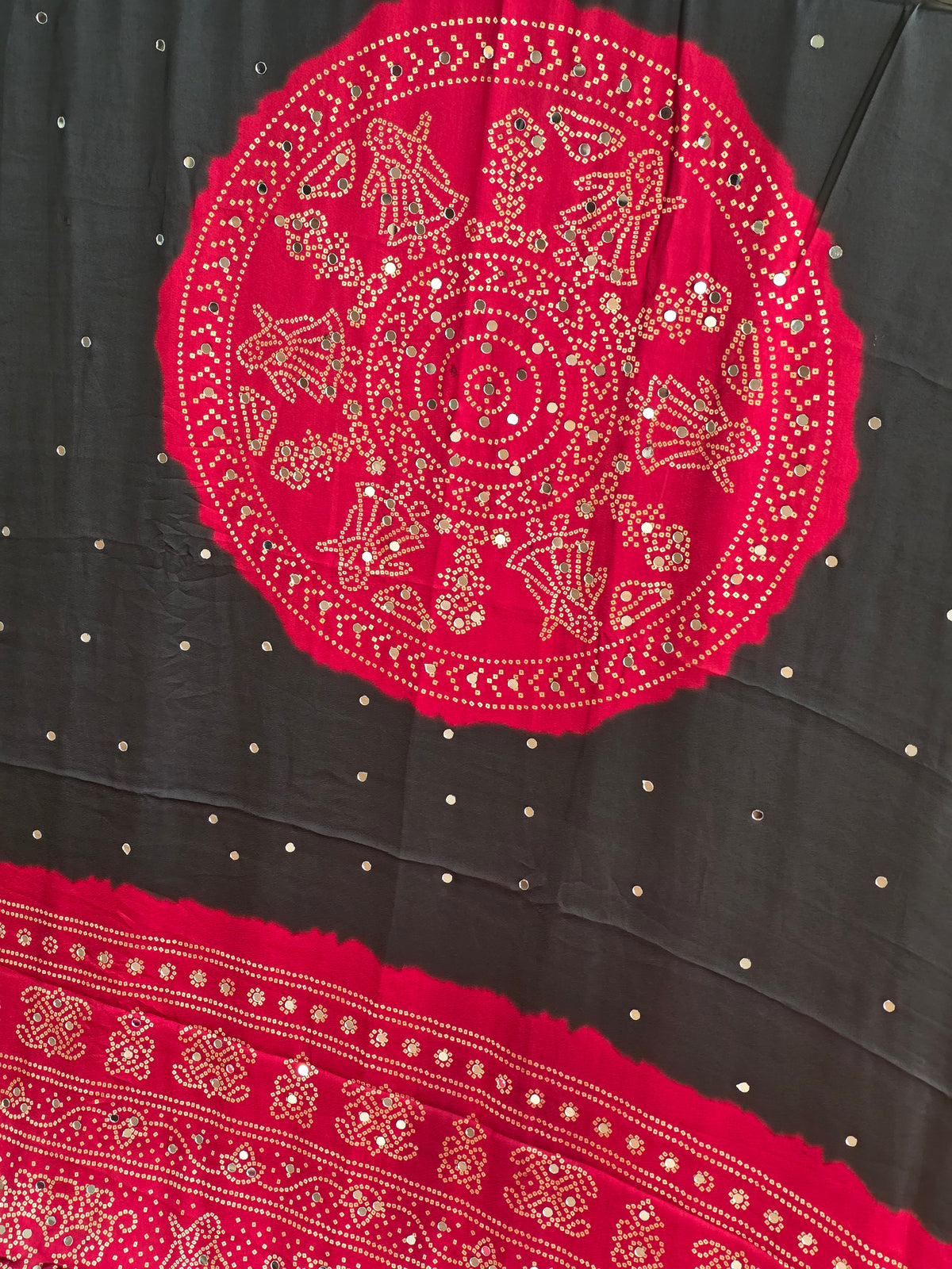 Modal Bandhini Mirror work