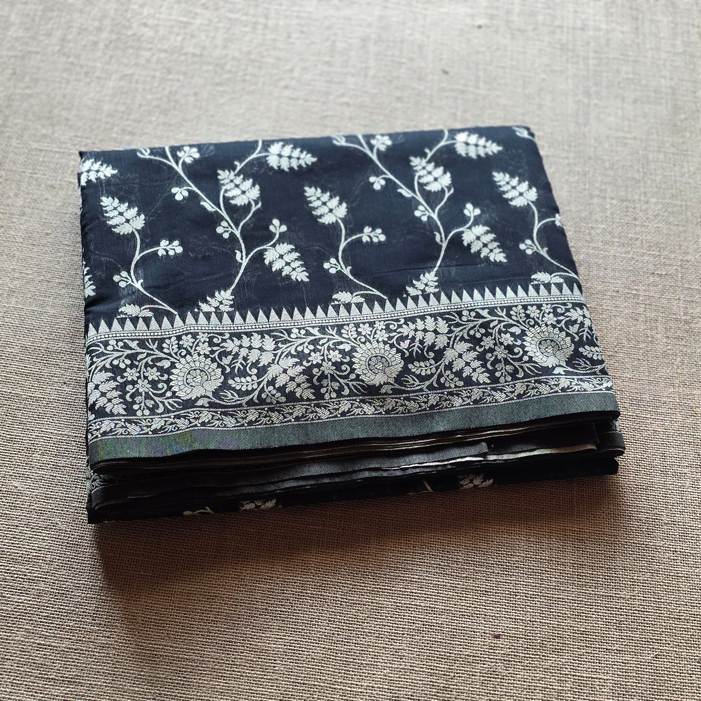 UP000118 - Chanderi Cotton