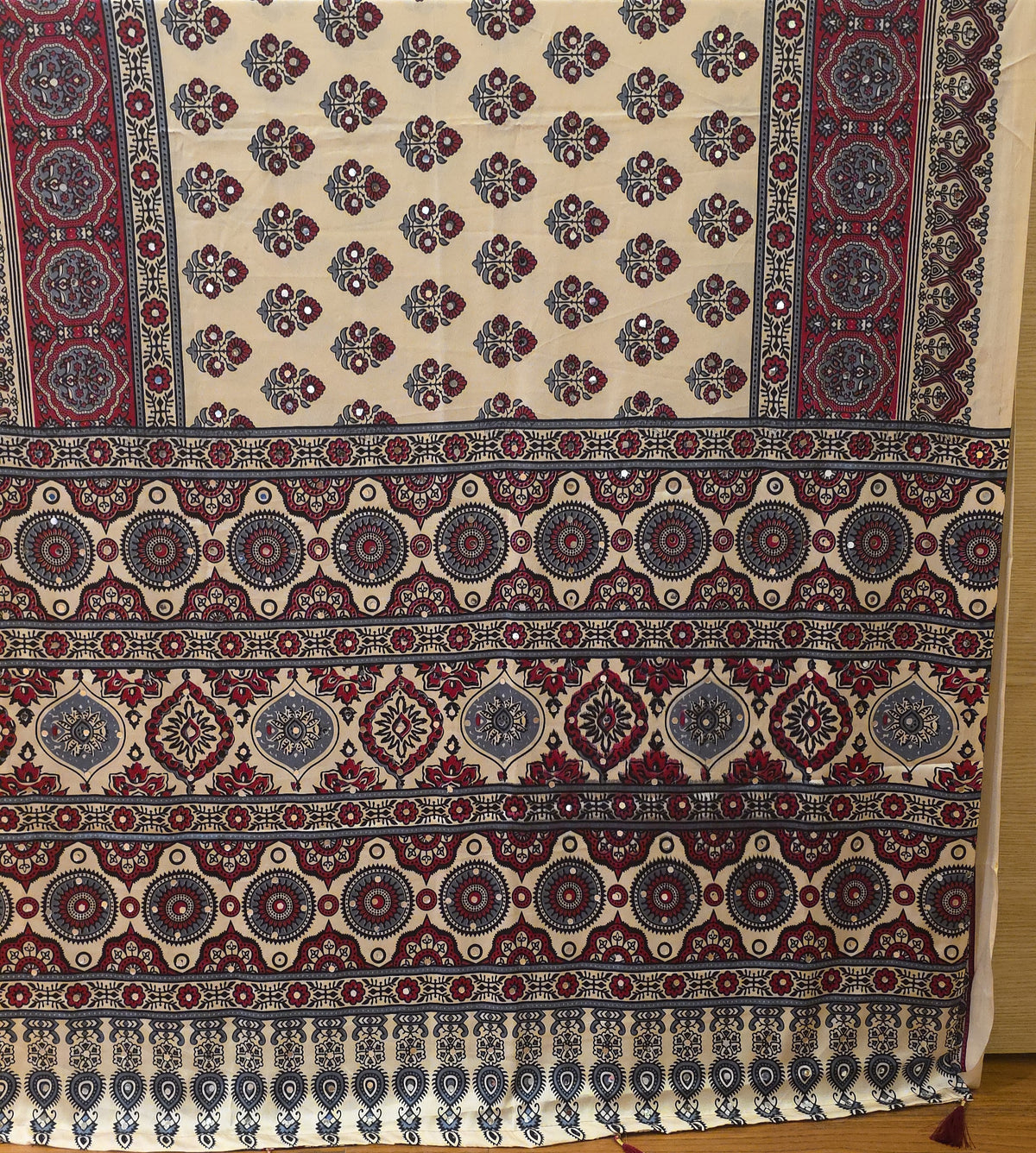 JD000555 Modal Ajrakh Offwhite with mirror work