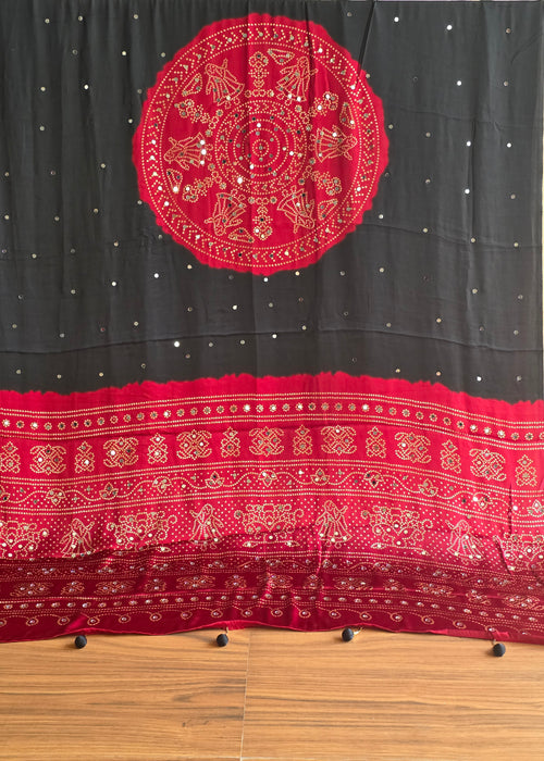 Modal Bandhini Mirror work