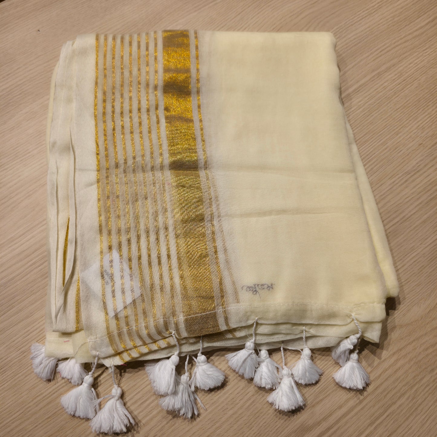 WB00052 Mulcotton Golden border