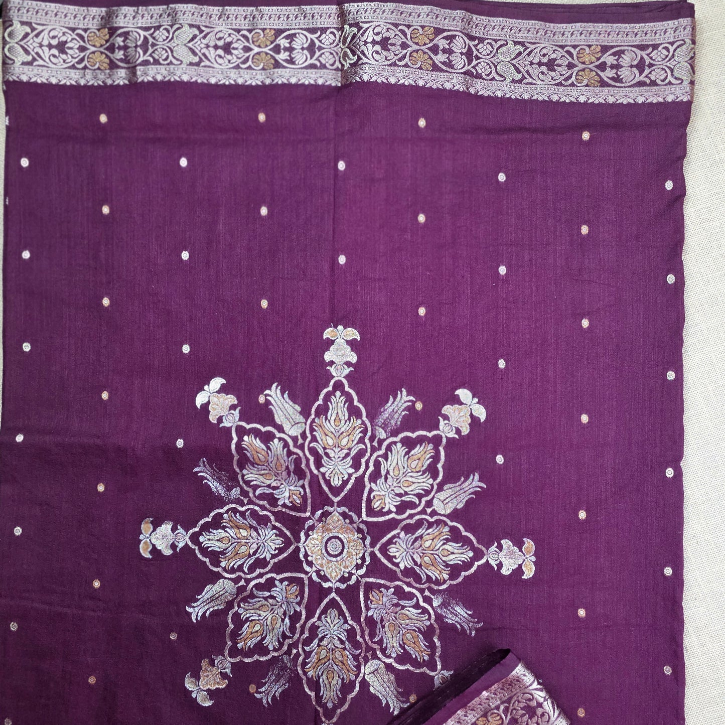 UP000147 - Banarasi Semi Silk