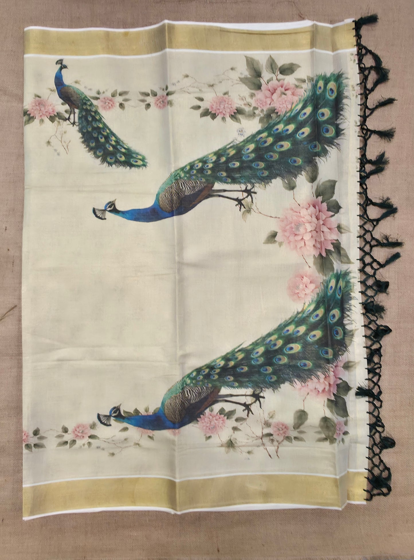 KL000111 Kerala saree Peacock design