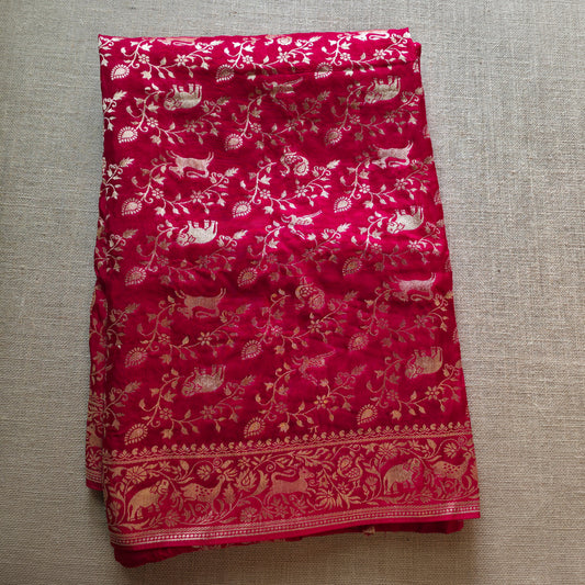 UP000071 - Banarasi Semi Silk Red Shikargah