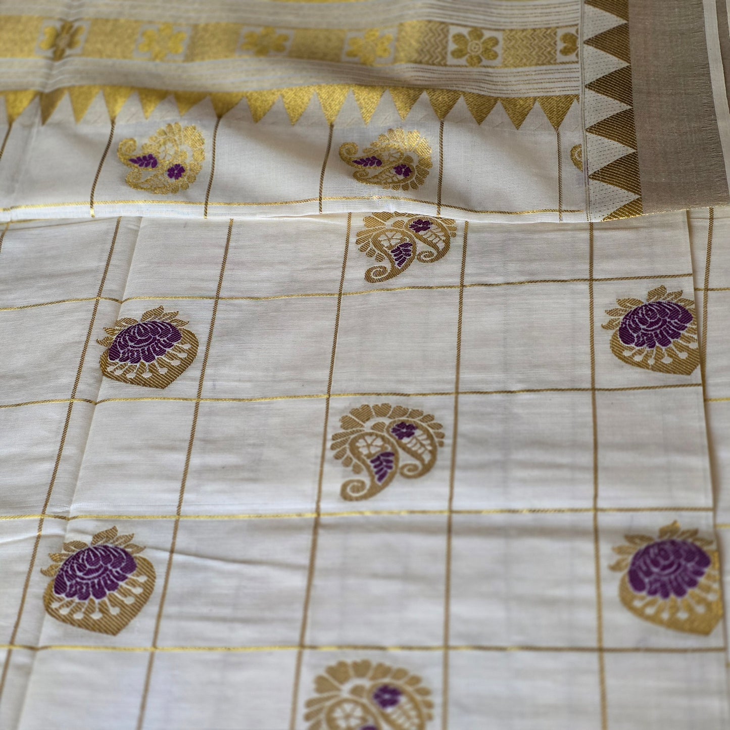 KL00055 - Kerala Cotton Checkered Weave