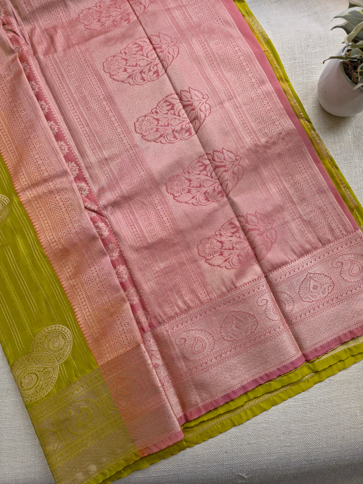 TN000012 - Kanjivaram Semi Silk