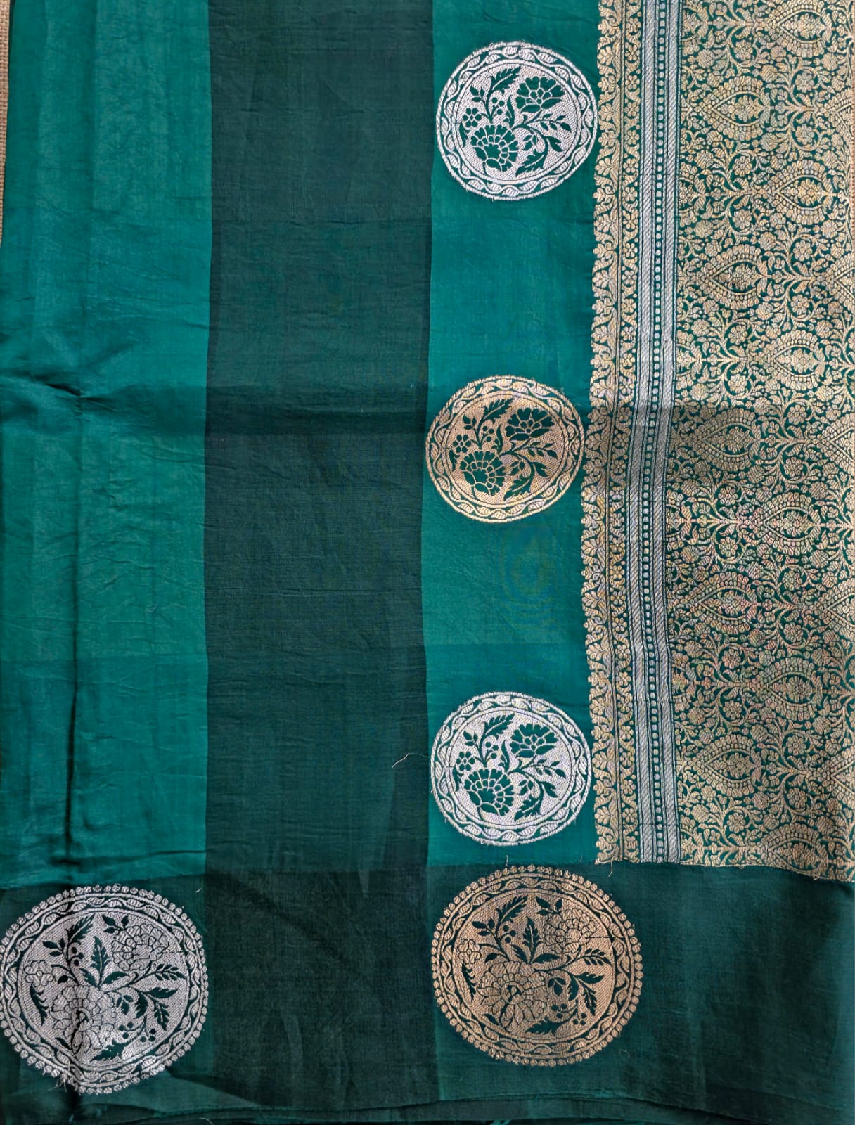UP000002 - Pure Banarasi Silk (Raw Mango & Organza Silk)