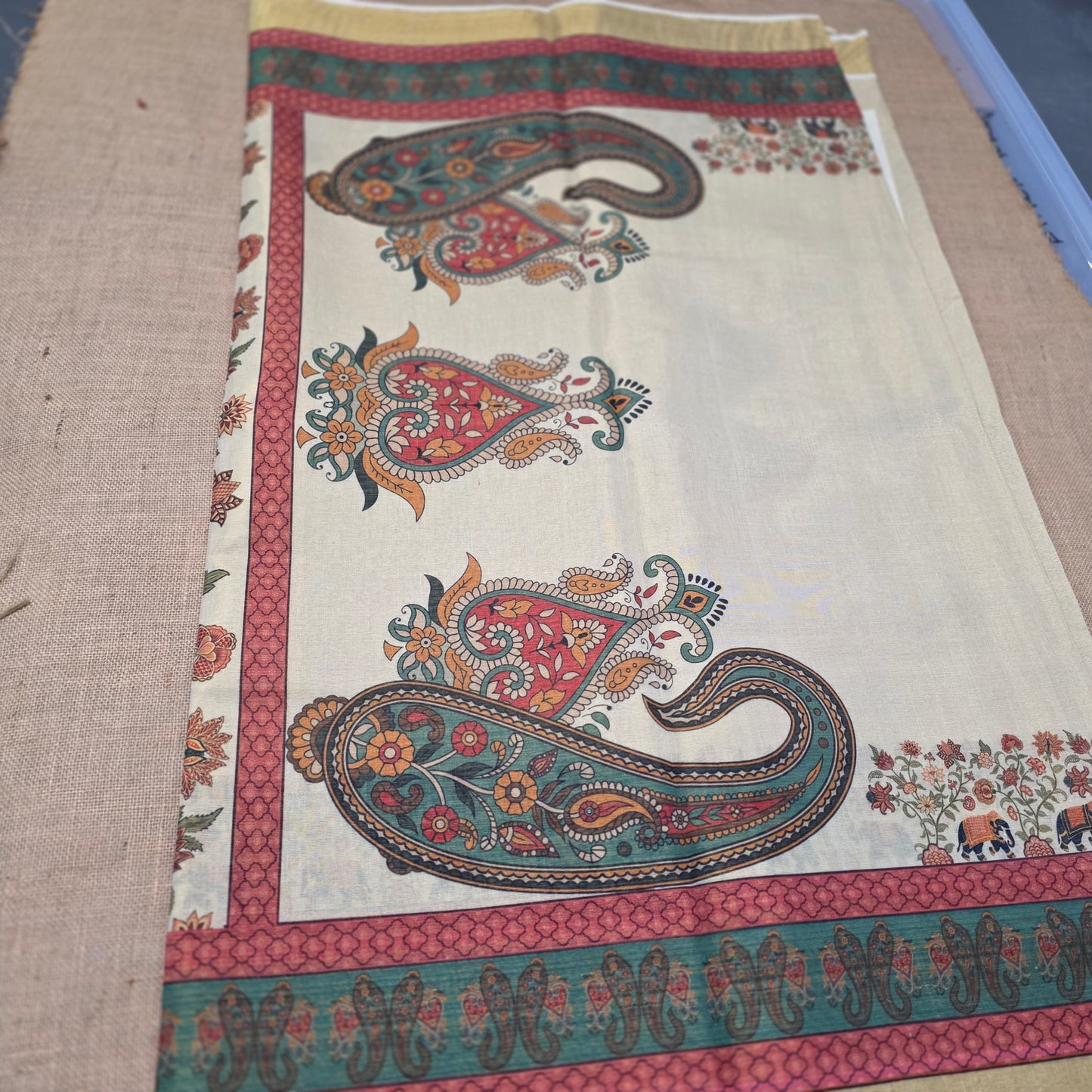 KL000112 Kerala Saree Elephant design