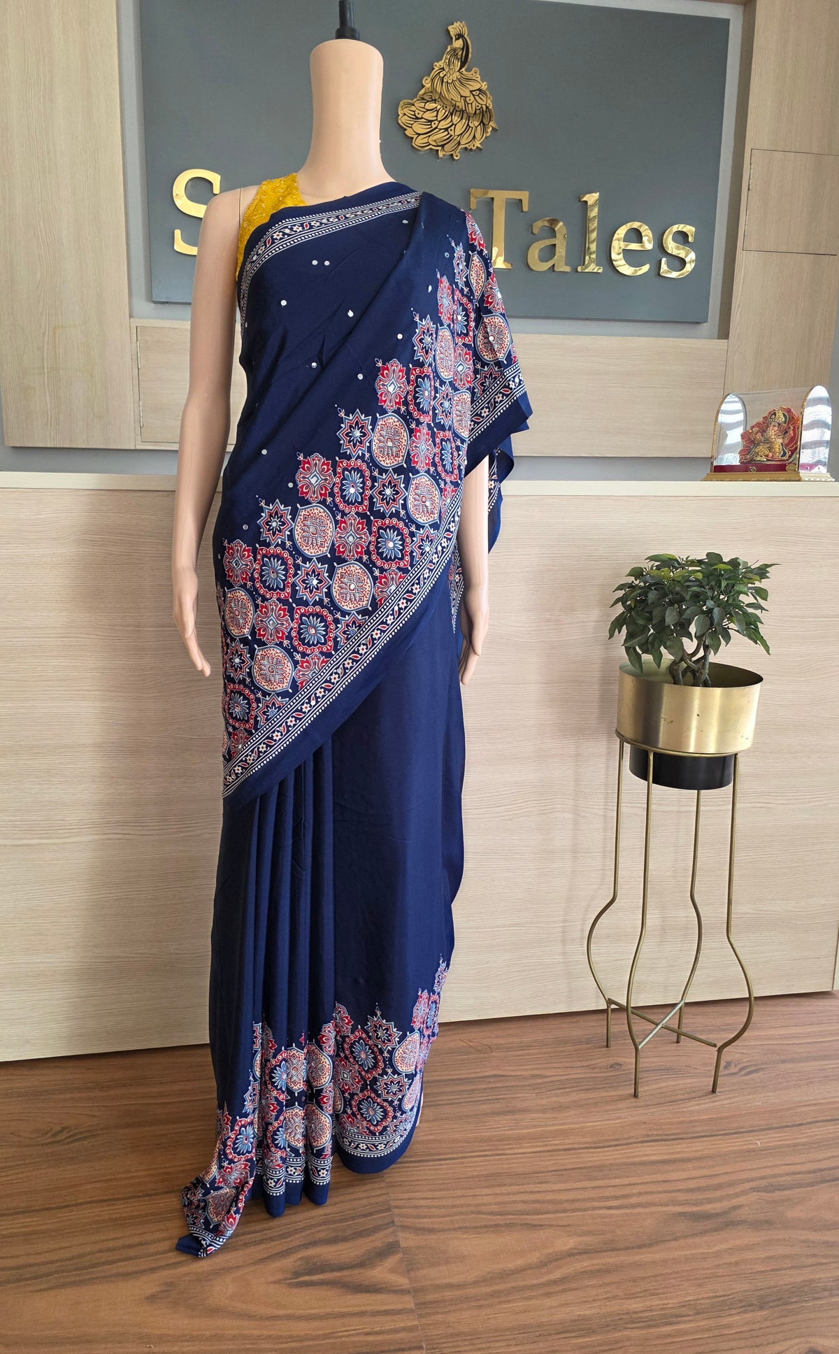 JD000479 Modal Ajrakh with mirror work