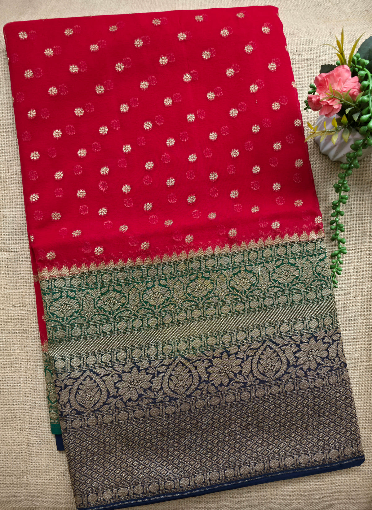 UP000036 - Antique Red & Gold Banarasi Georgette Handloom Saree