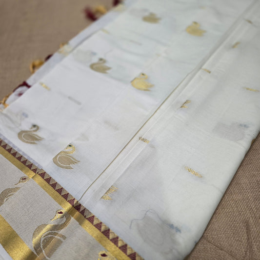 KL000110 Kerala cotton Swan weave