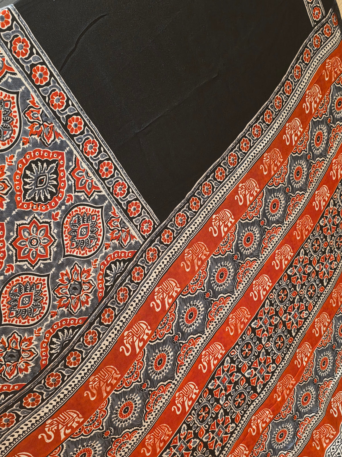 JD000563 Modal Ajrakh